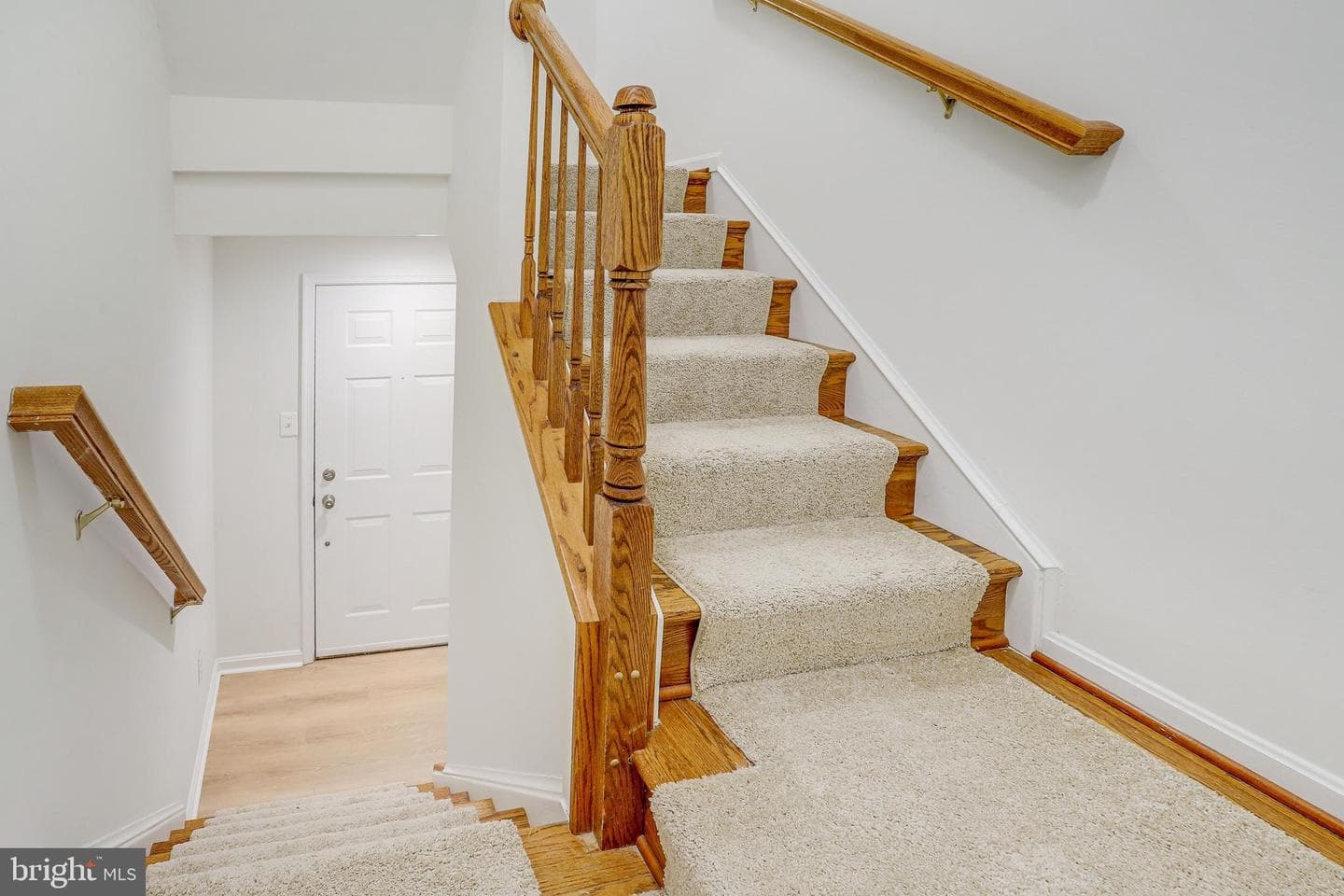 19283 Winmeade Drive photo 5