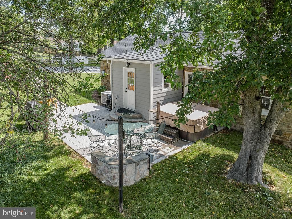 102 Phillips Court NW photo 45