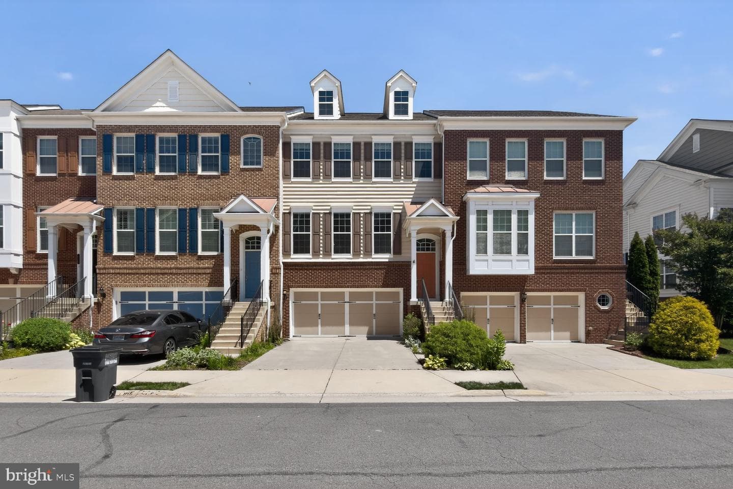 25450 Hopton House Terrace photo 2