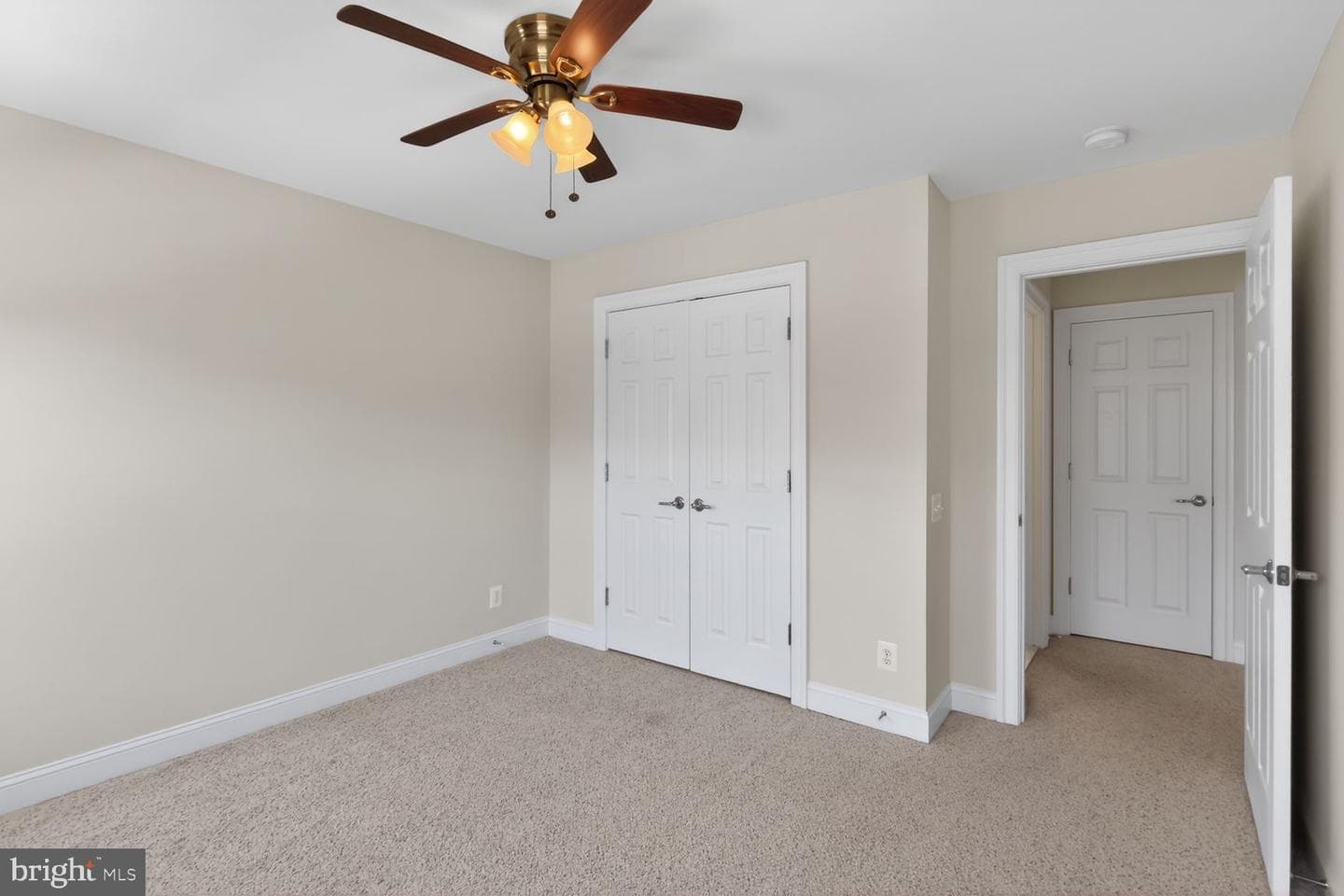 25450 Hopton House Terrace photo 24