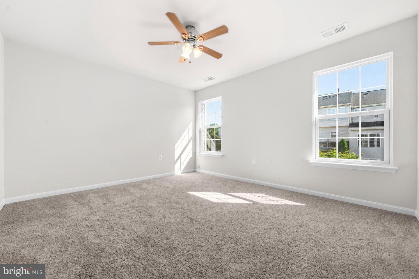 414 Ginkgo Terrace NE photo 18