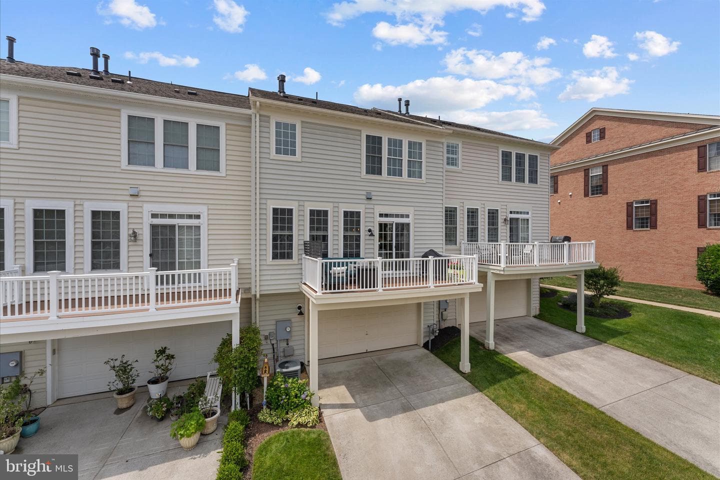 41060 Dorati Square photo 39