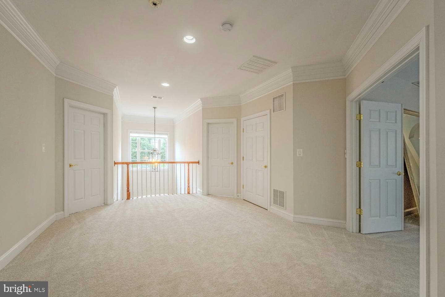 106 Calvary Court SE photo 32