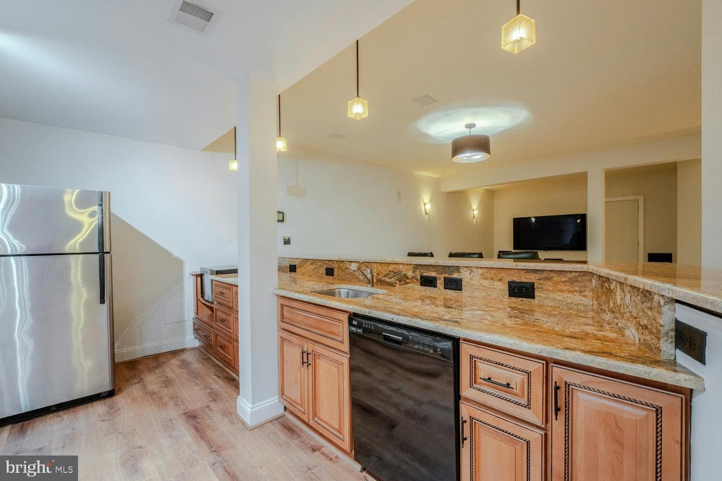106 Calvary Court SE photo 55