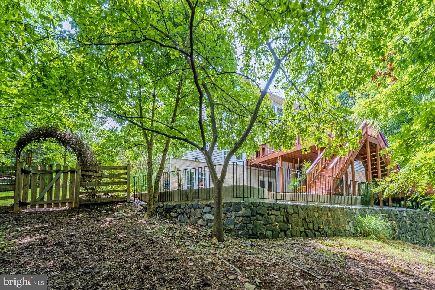 106 Calvary Court SE photo 78