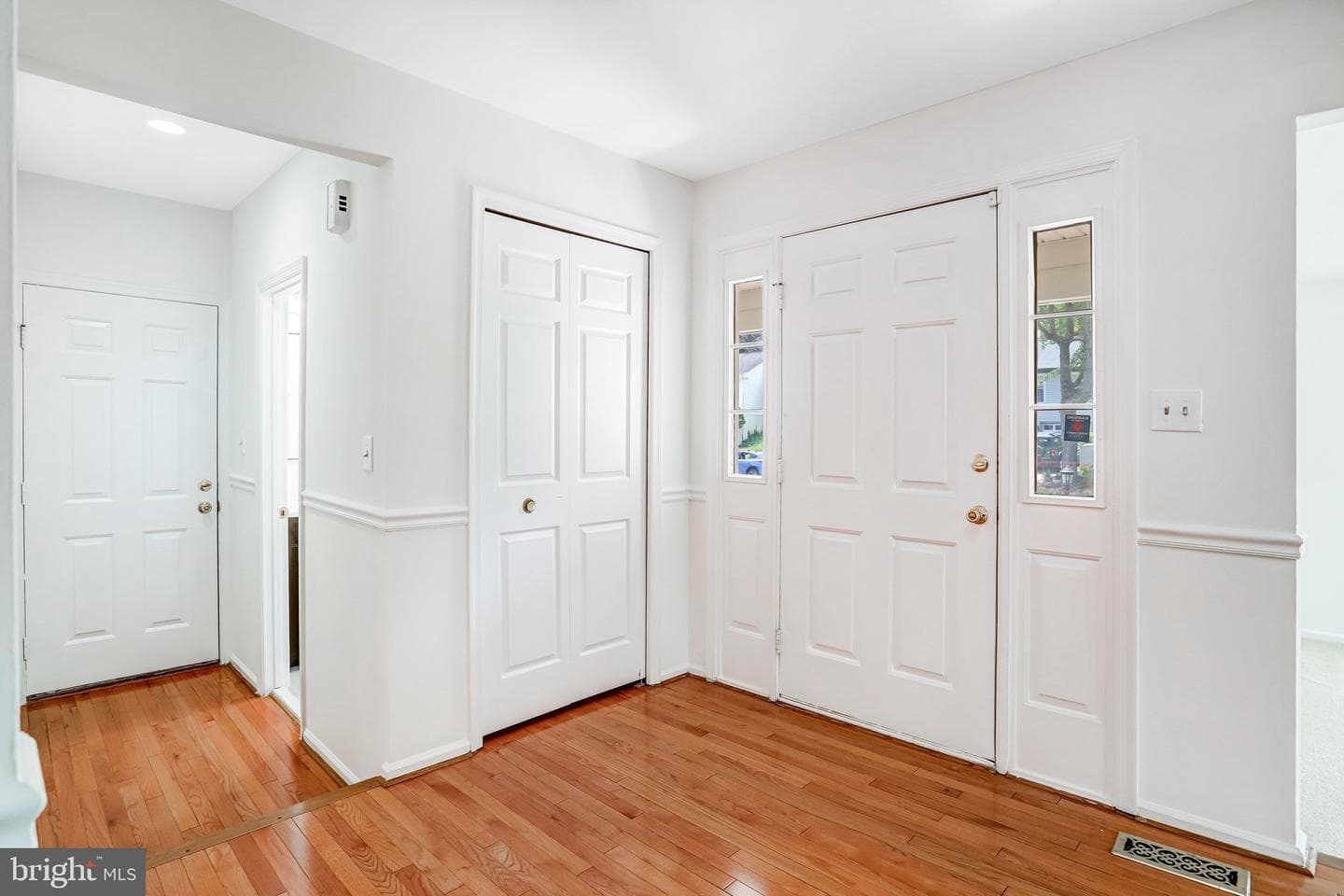 124 Environs Road photo 5