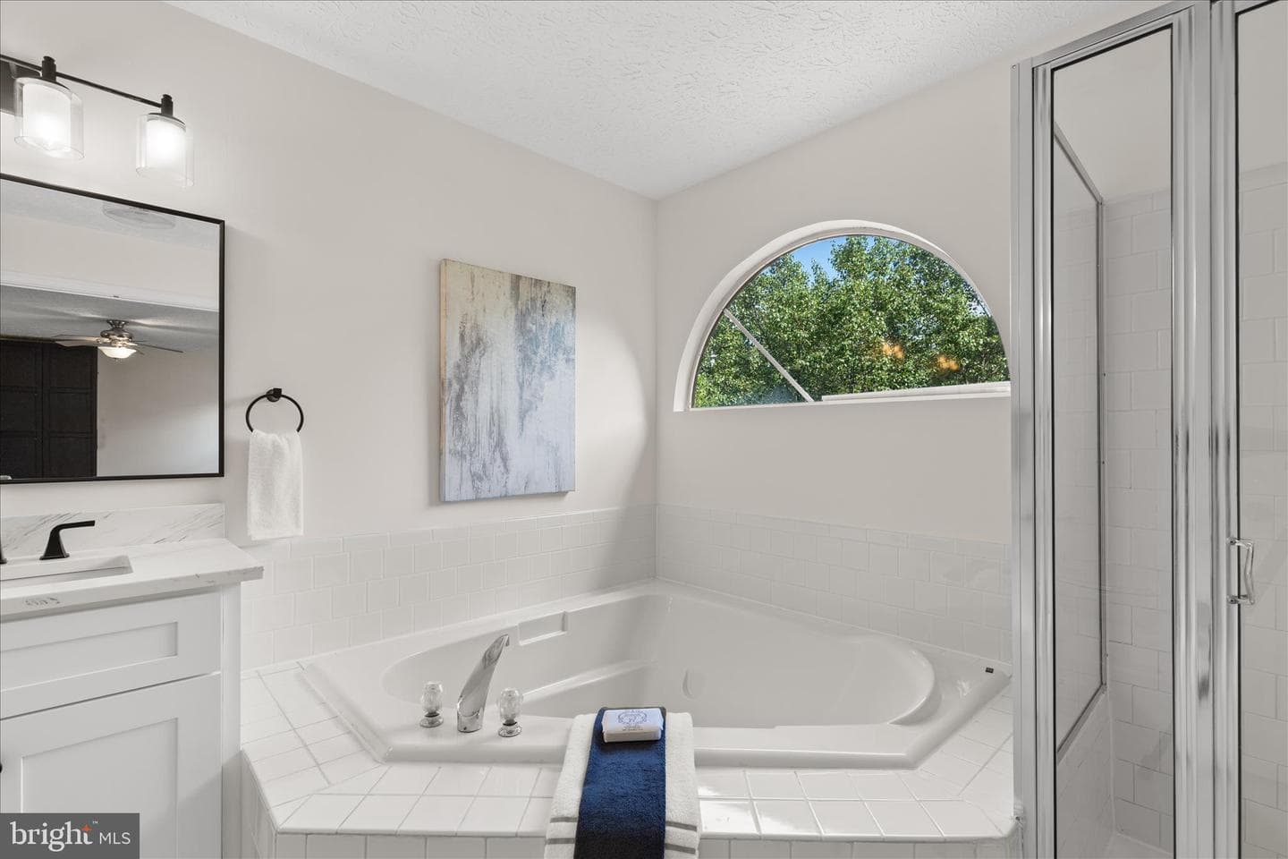 46509 Hollymead Place photo 32