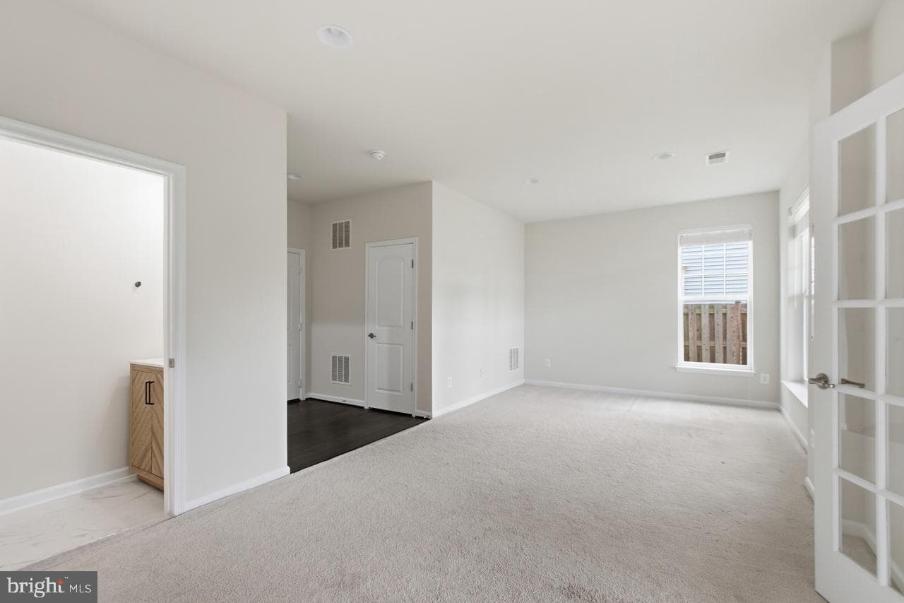 25288 Arrowroot Terrace photo 38