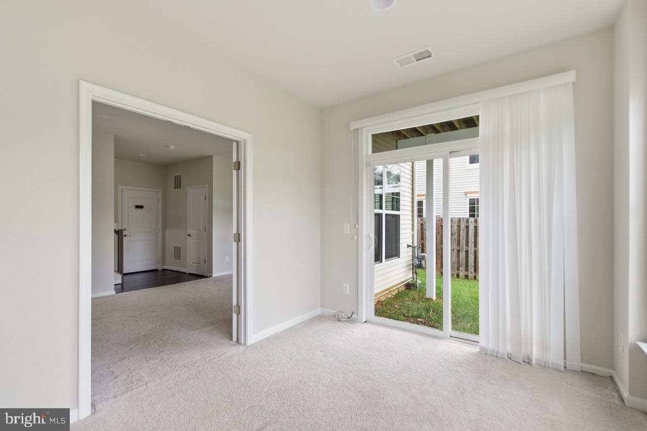25288 Arrowroot Terrace photo 40
