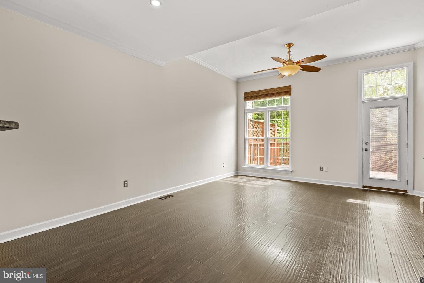 47690 Woolcott Square photo 13
