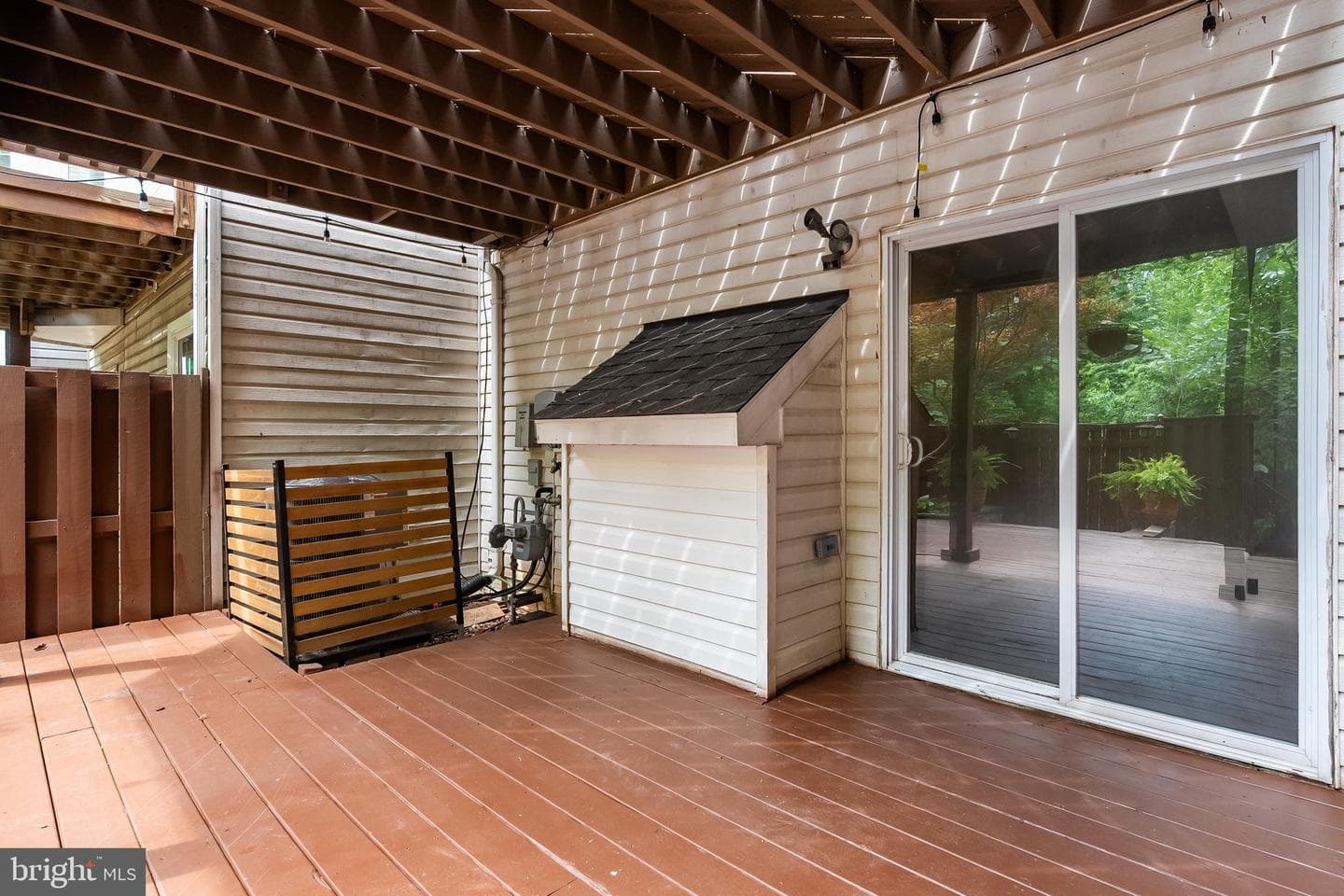 47690 Woolcott Square photo 35