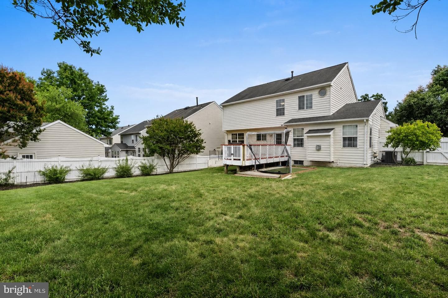 20518 Middlebury Street photo 36