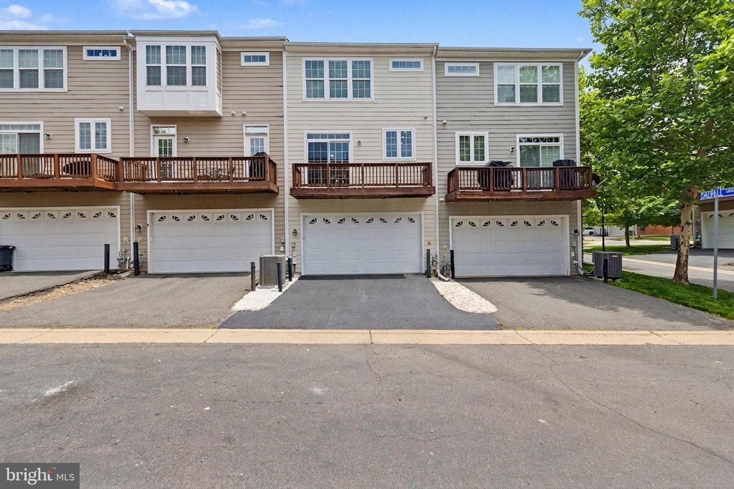 20655 Tannahill Terrace photo 3