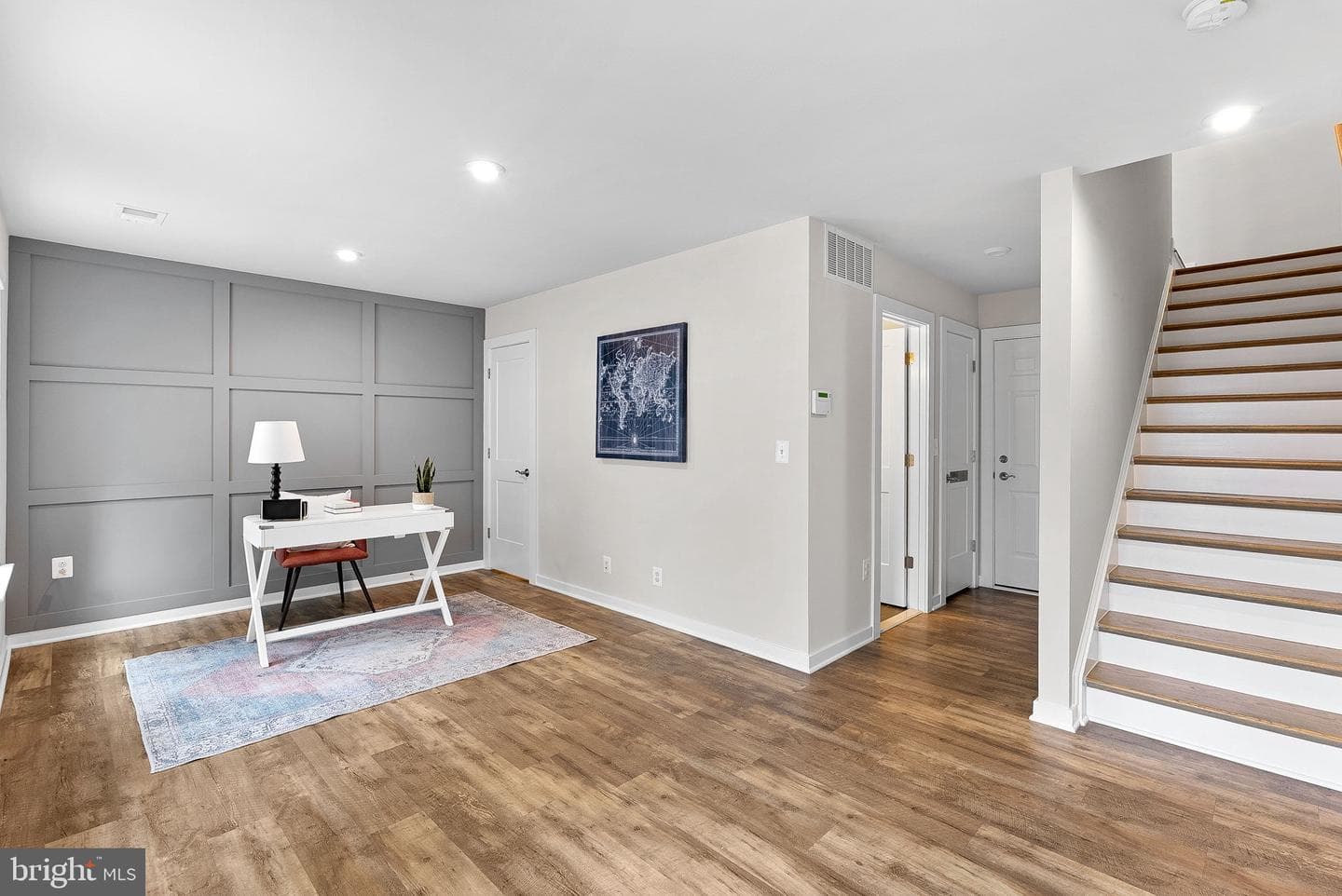 1040 Cantina Terrace SE photo 3
