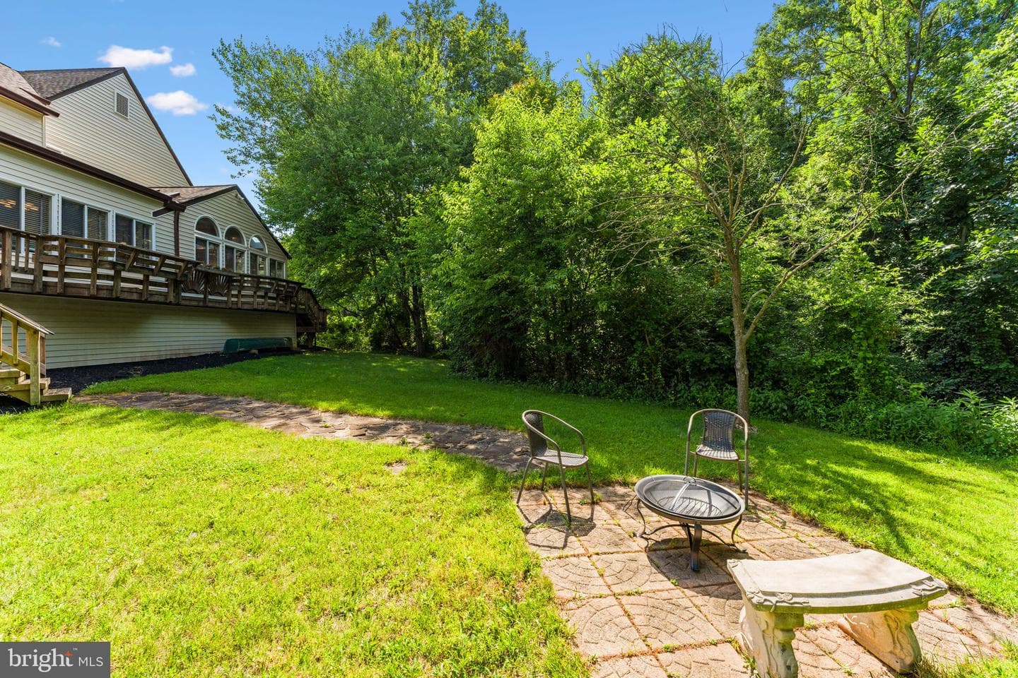 14 Stafford Court photo 36