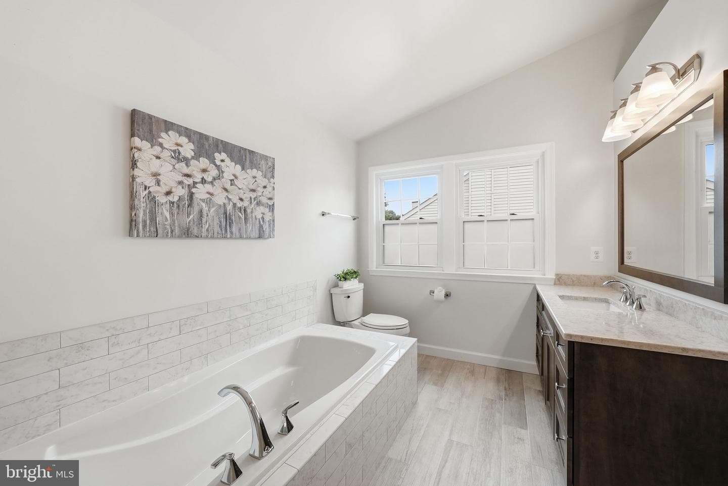 20363 Flushing Meadows Court photo 31