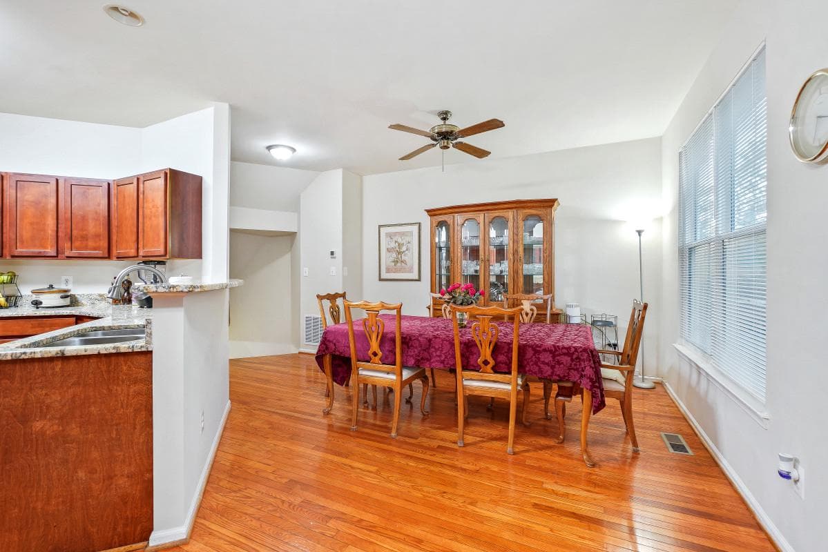 43533 Laidlow Street photo 12