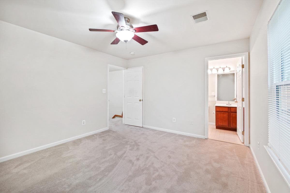 43533 Laidlow Street photo 23