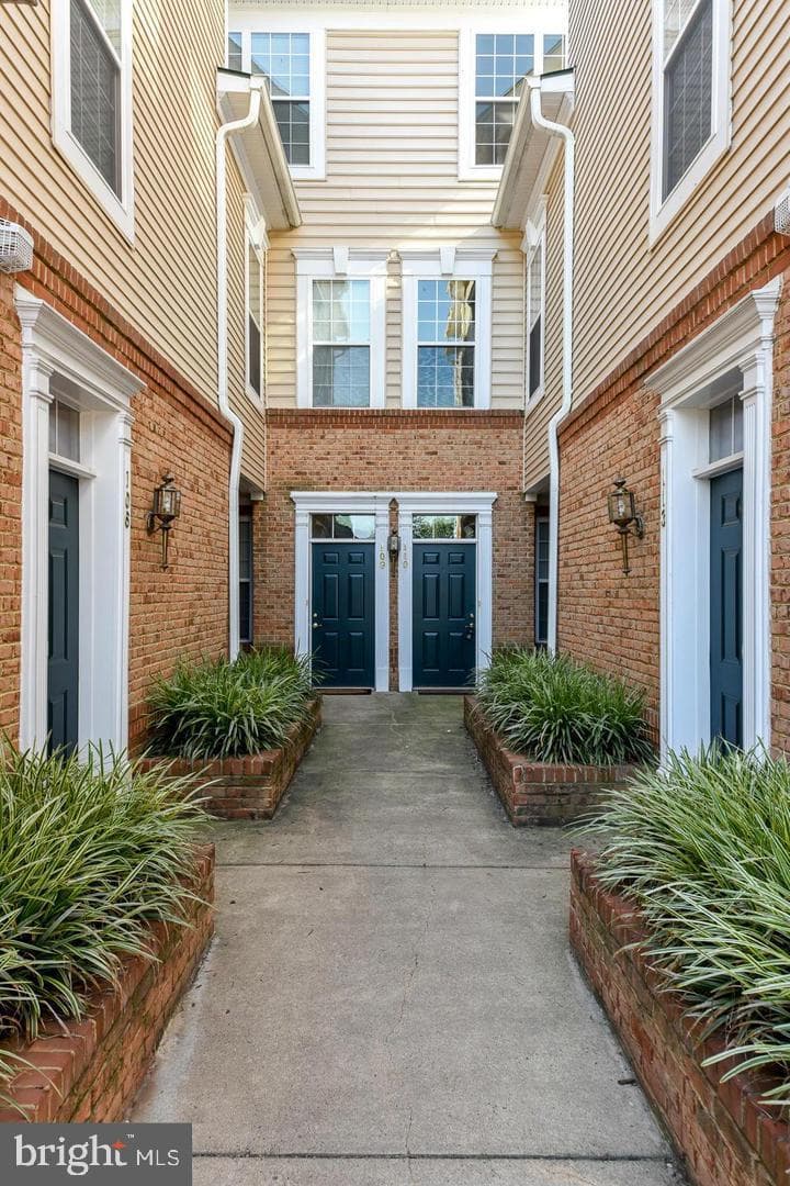 20365 Belmont Park Terrace #110 photo 4