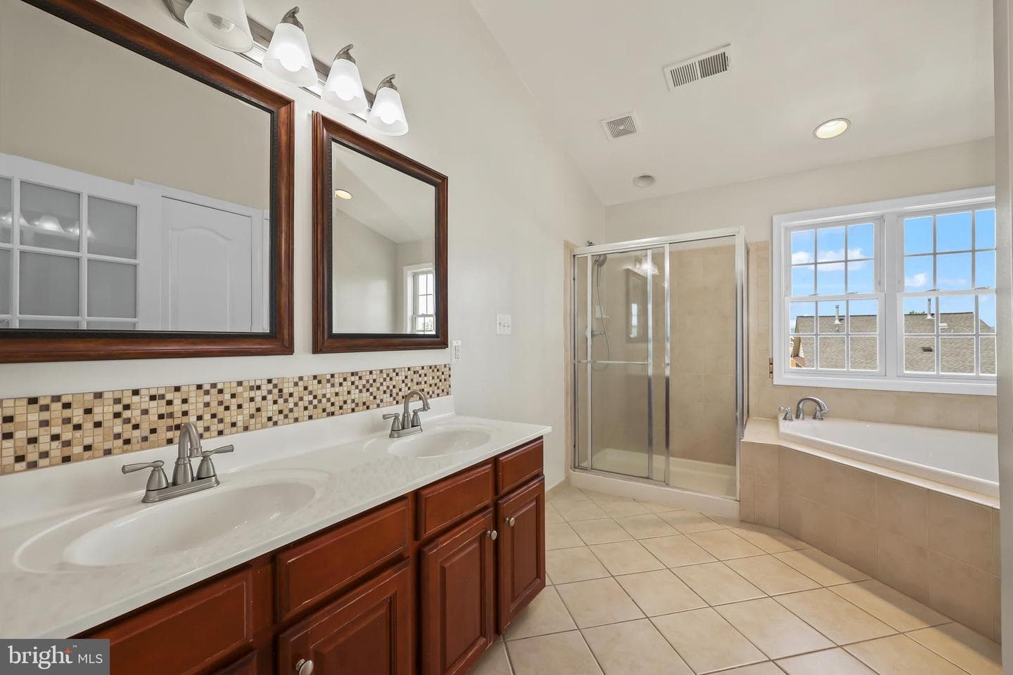 25519 Oak Medley Terrace photo 26