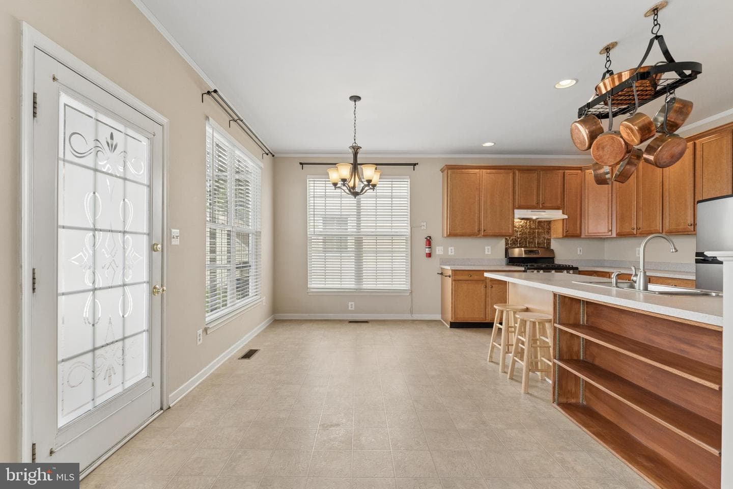 42650 Harris Street photo 17