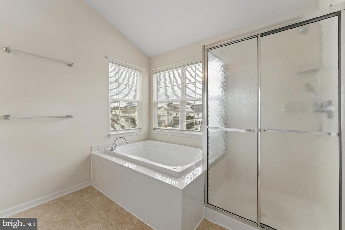 42650 Harris Street photo 32
