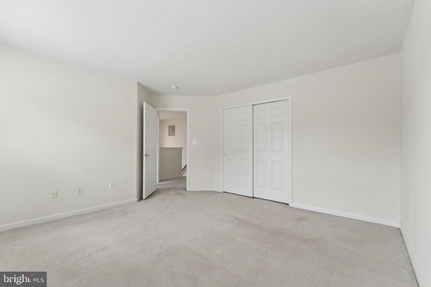 42650 Harris Street photo 34