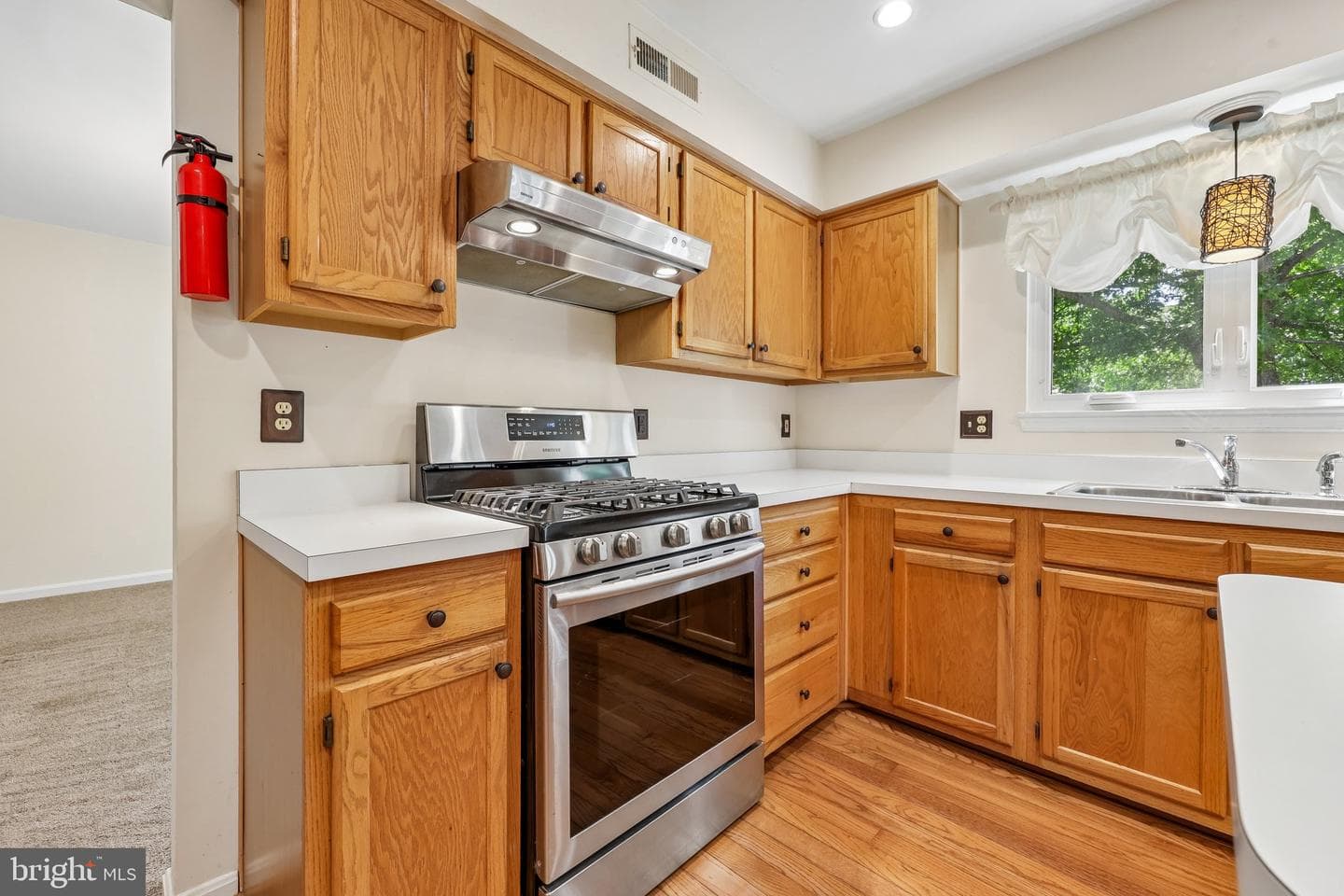 311 Ashton Drive SW photo 15