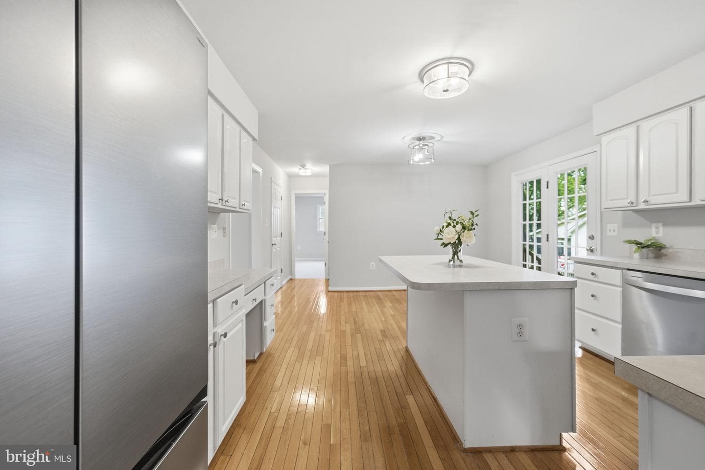 510 W L Street photo 18