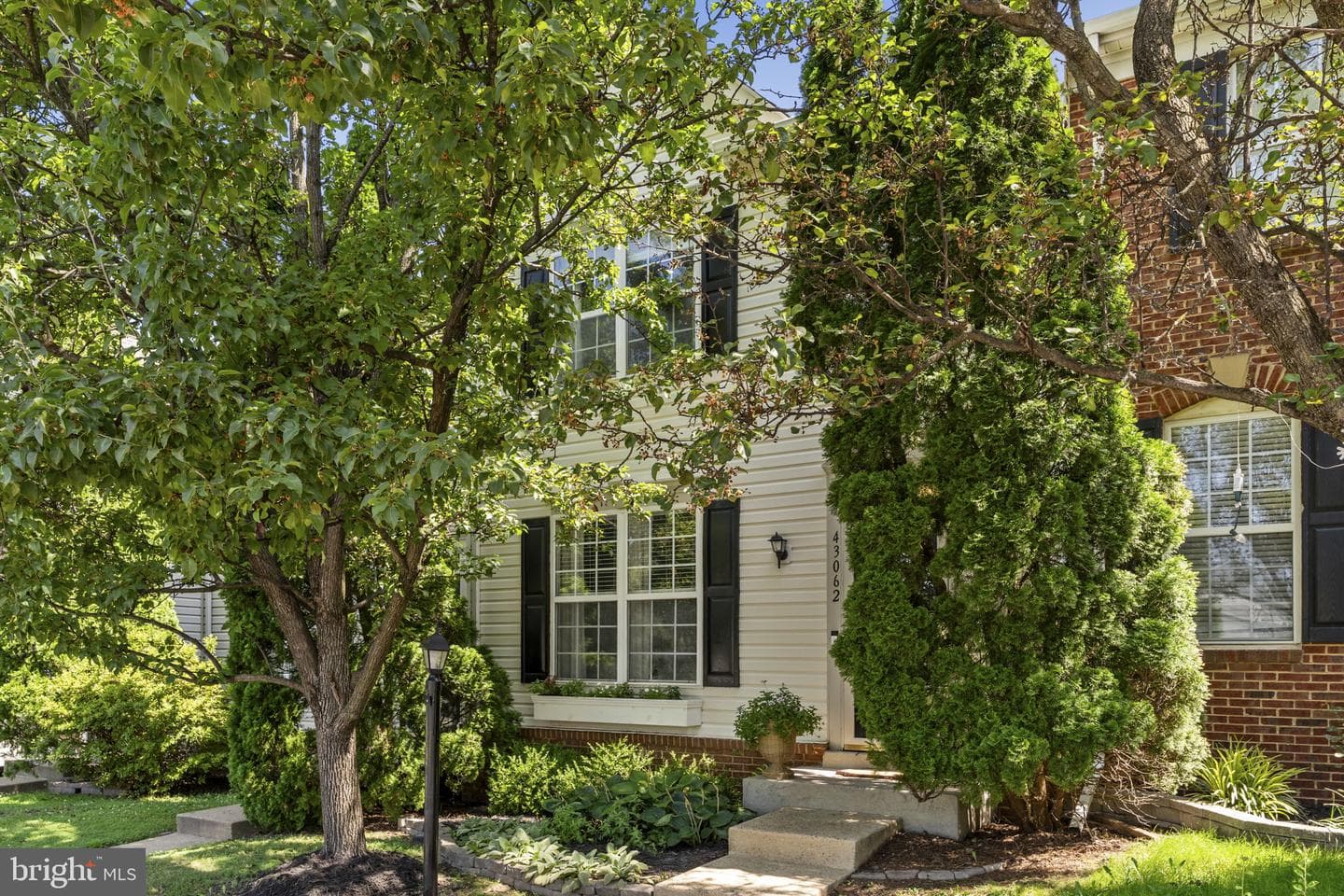 43062 Sherbrooke Terrace photo 3