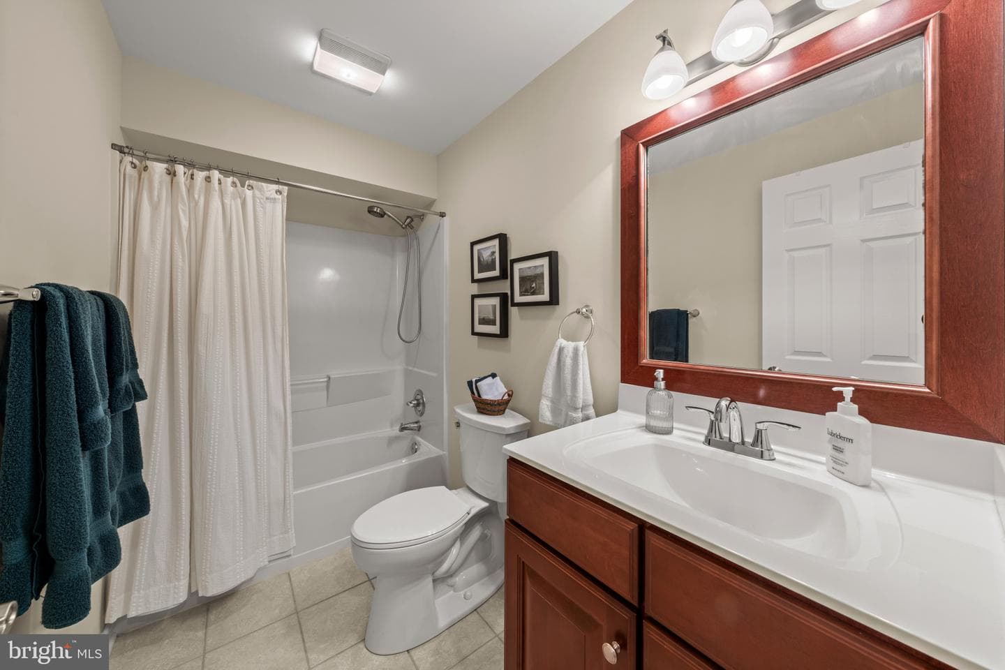 20869 Channel Court photo 44