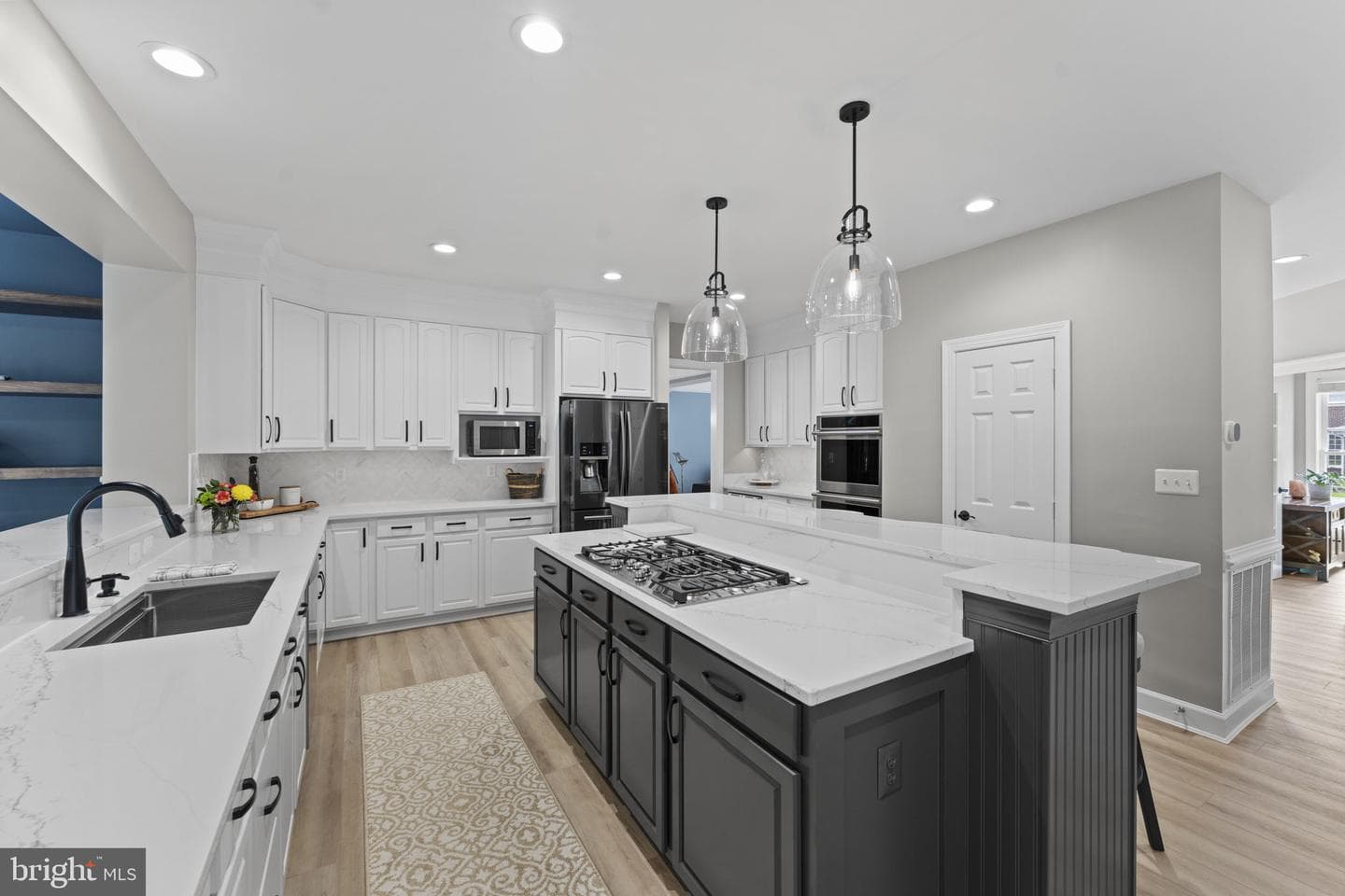 18510 Barton Place photo 29