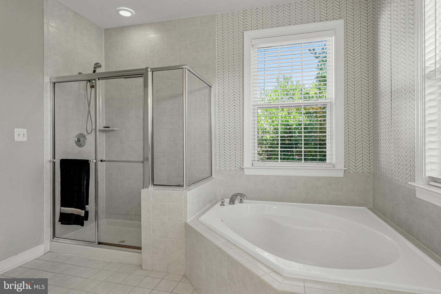 42654 Frontier Drive photo 35