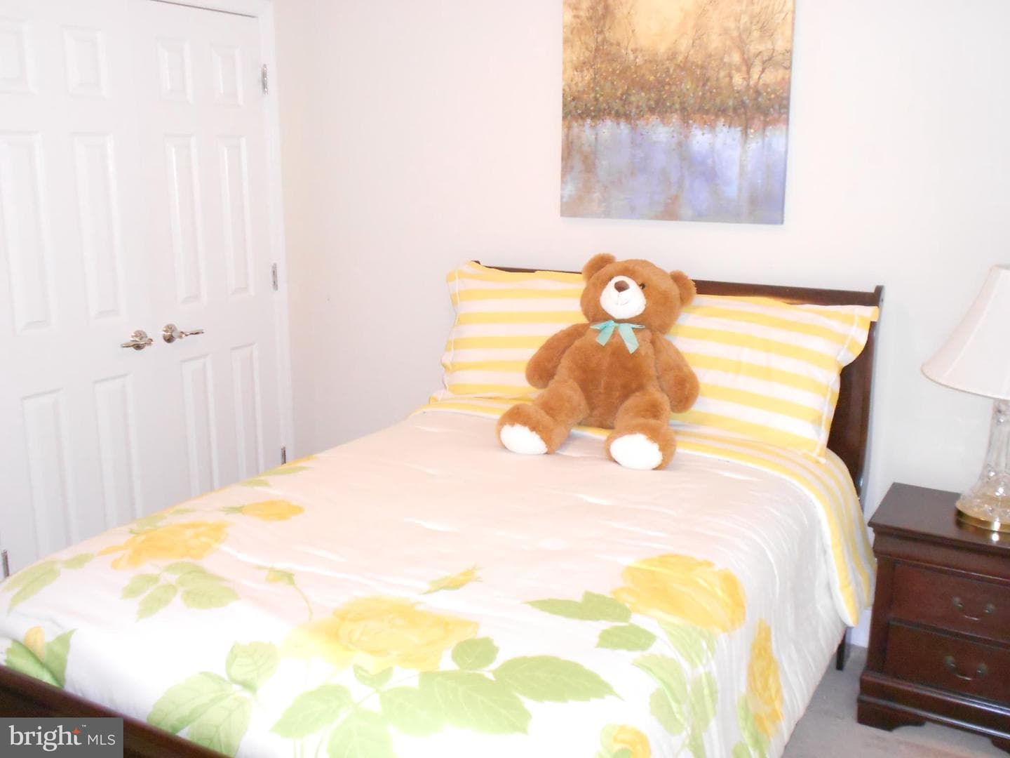 44398 Maltese Falcon Square photo 14