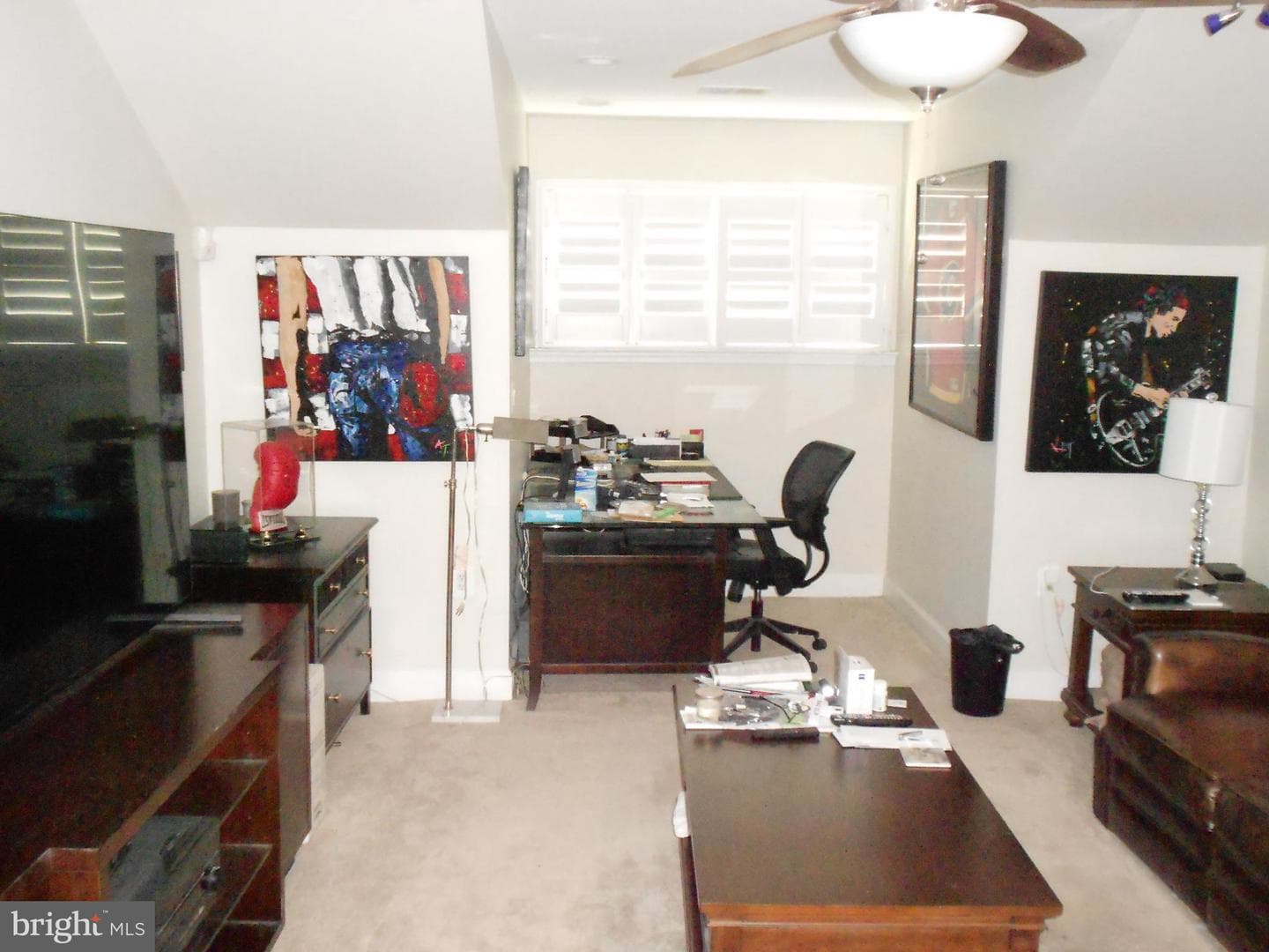 44398 Maltese Falcon Square photo 20