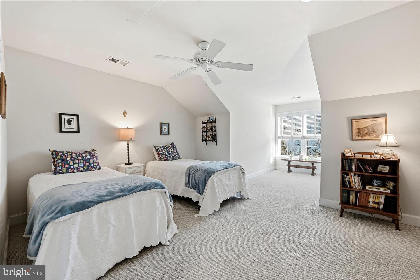 44397 Oakmont Manor Square photo 16