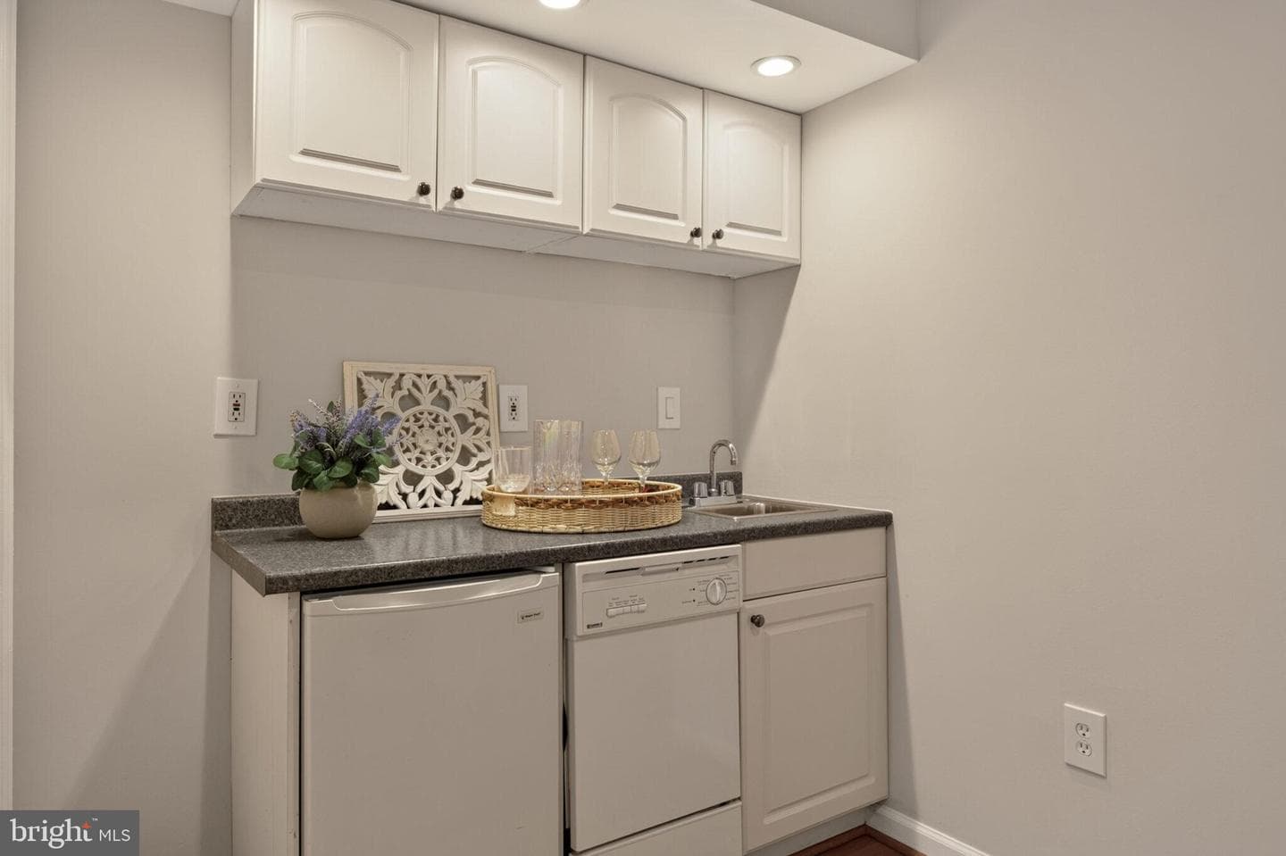 103 W O Street photo 36