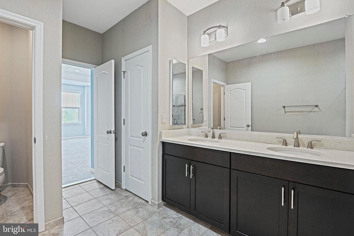 42350 Benfold Square photo 24