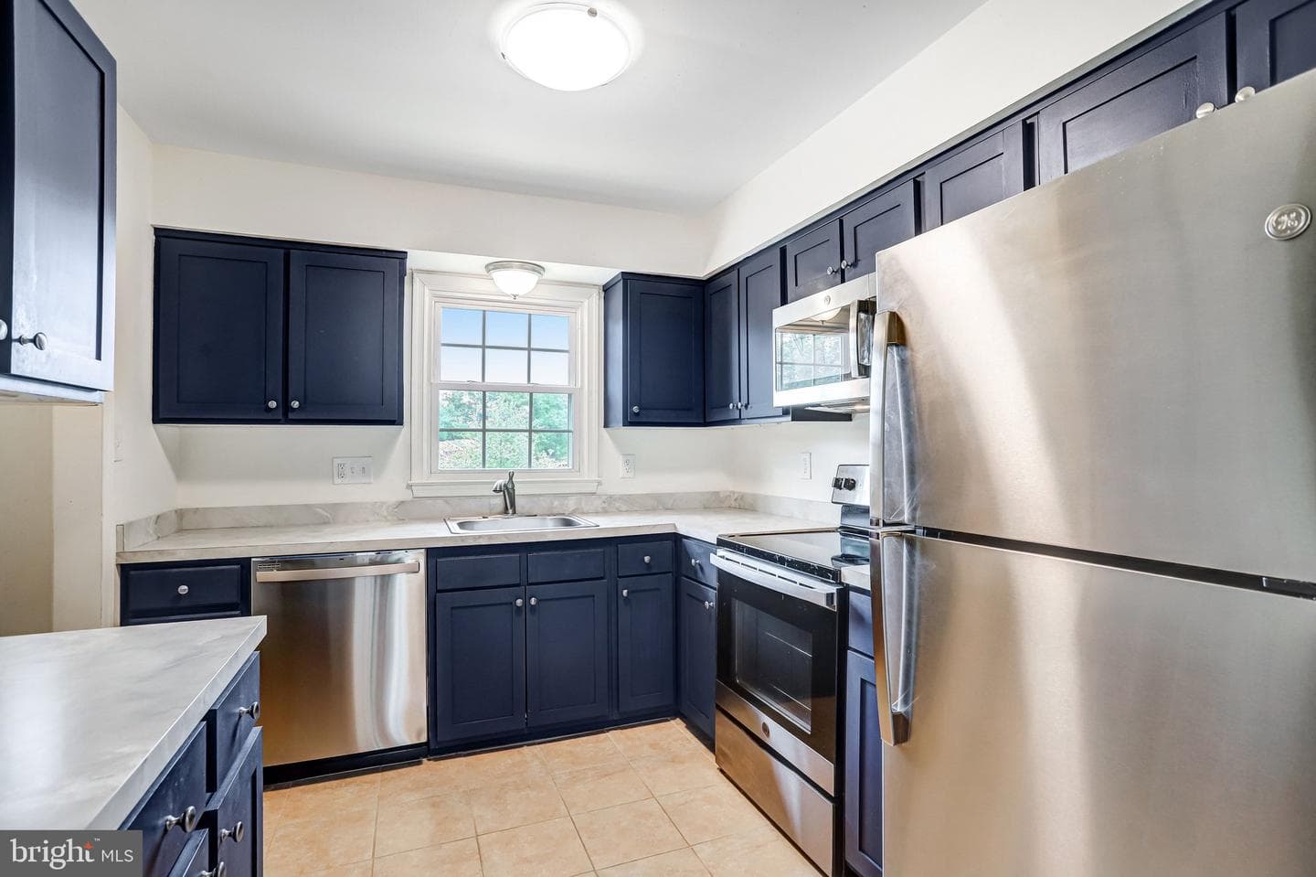 1033 Margate Court photo 10