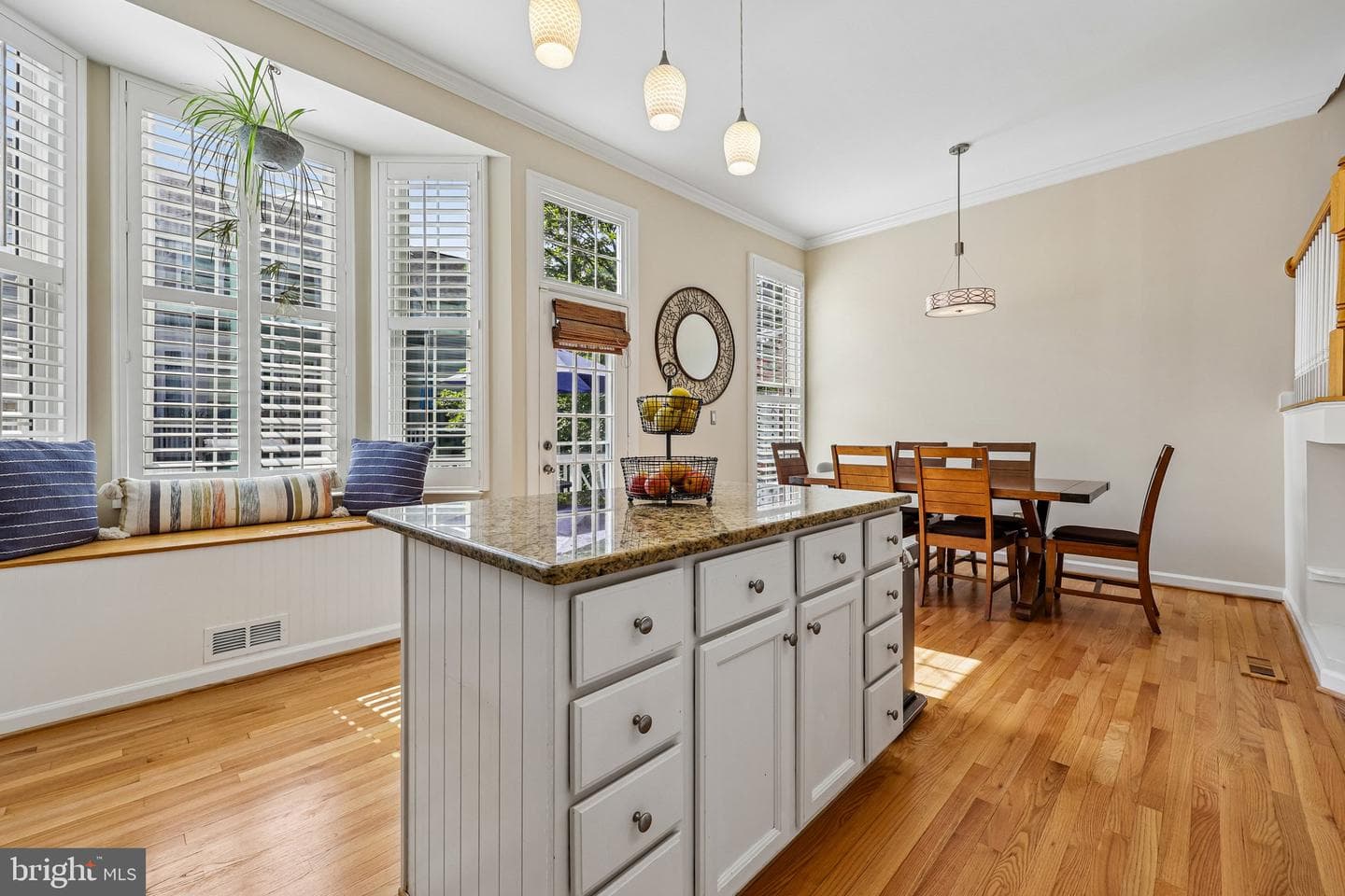 20567 Warburton Bay Square photo 16