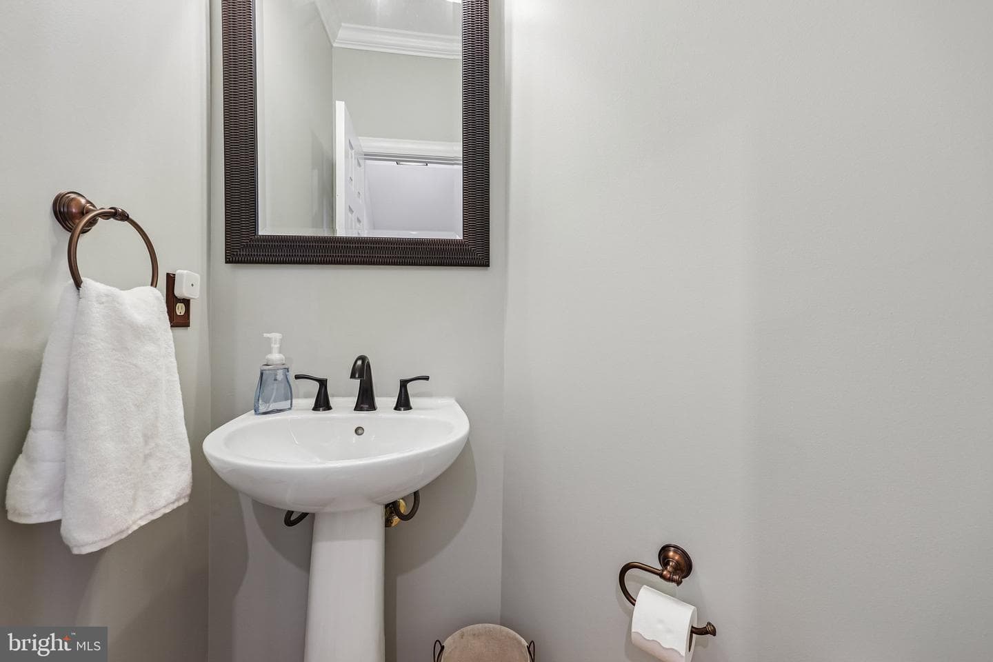 20567 Warburton Bay Square photo 21