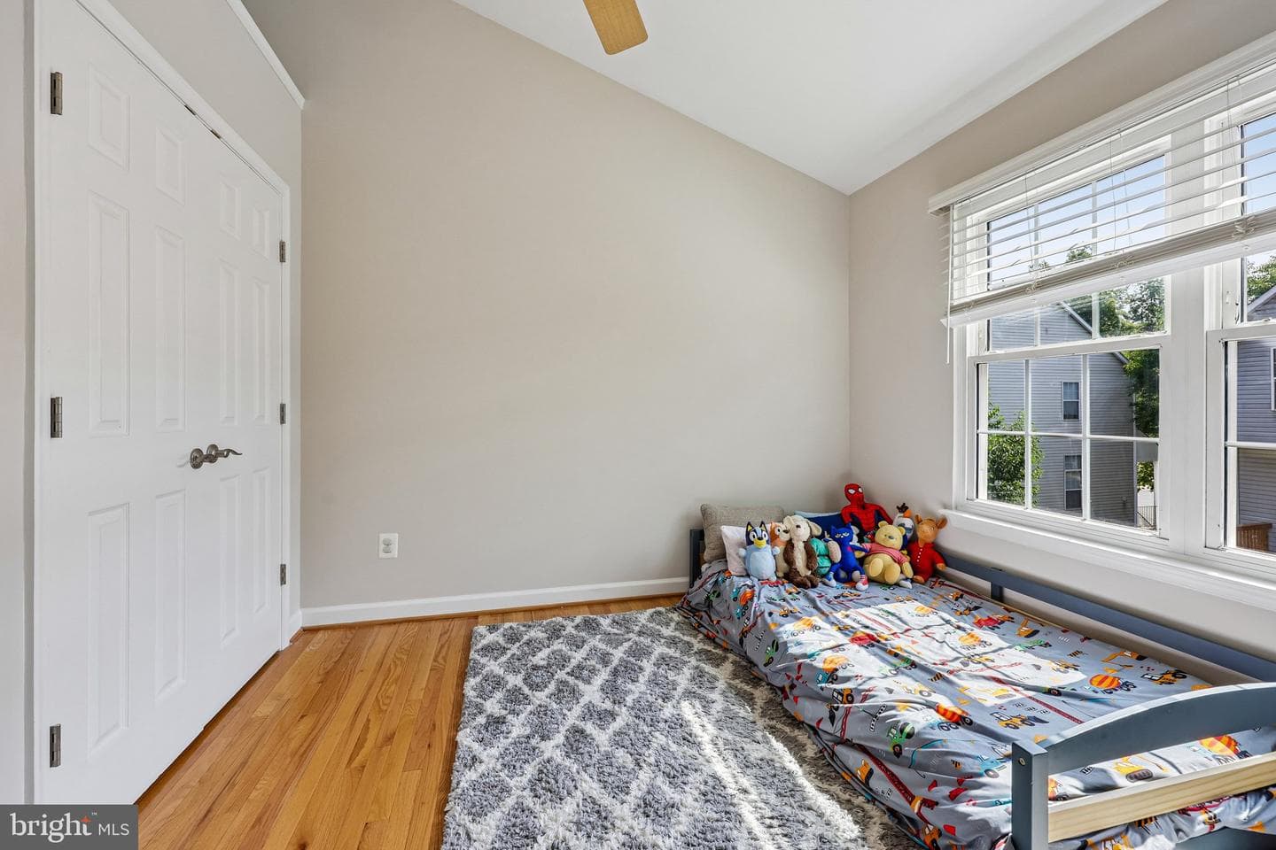 20567 Warburton Bay Square photo 29