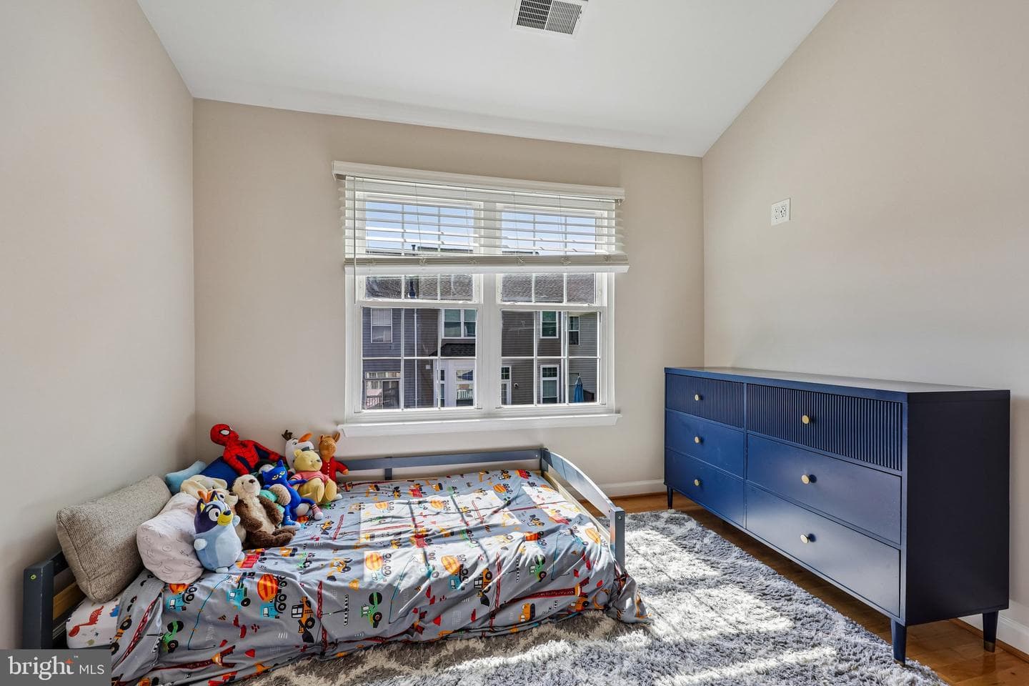 20567 Warburton Bay Square photo 30