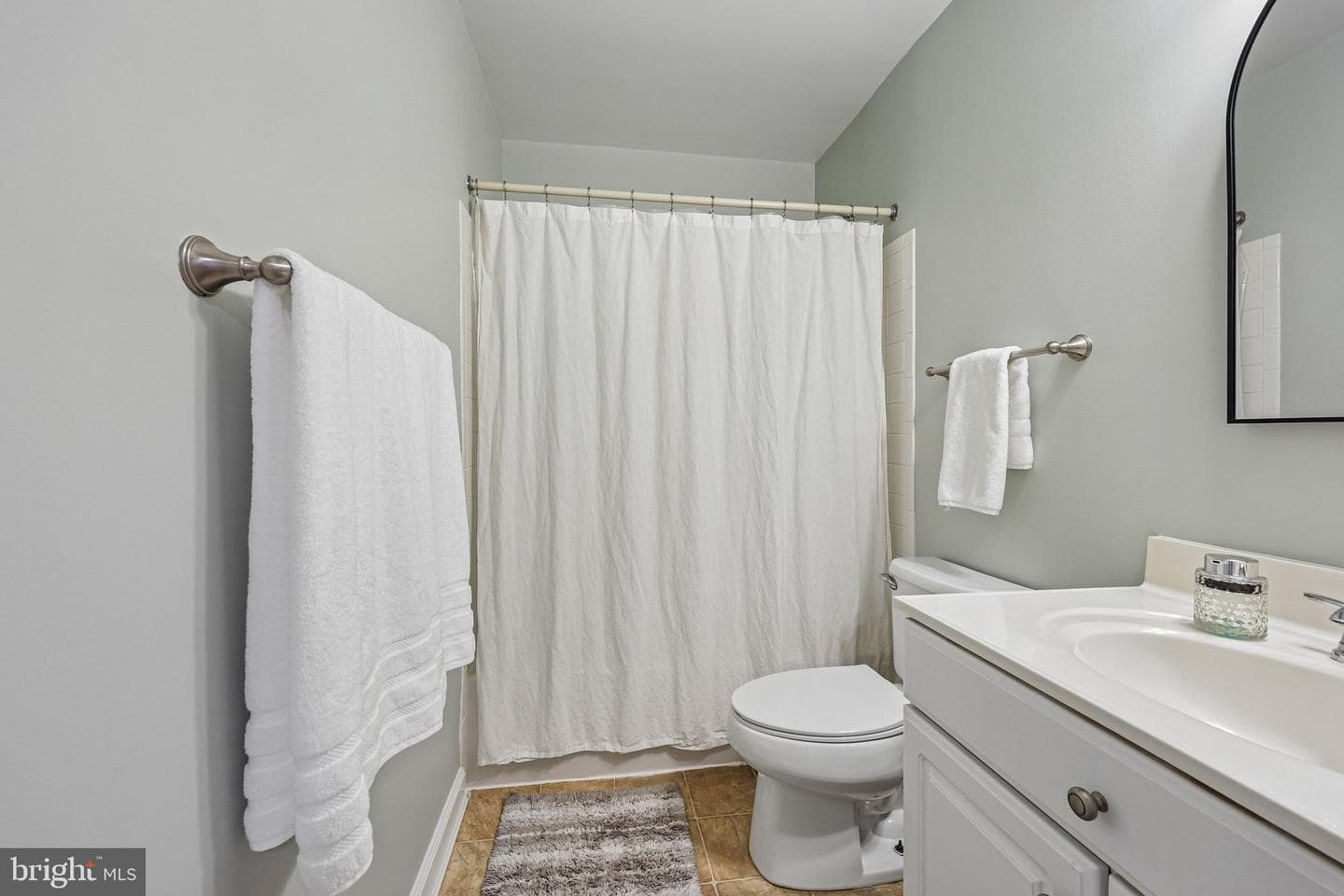 20567 Warburton Bay Square photo 40