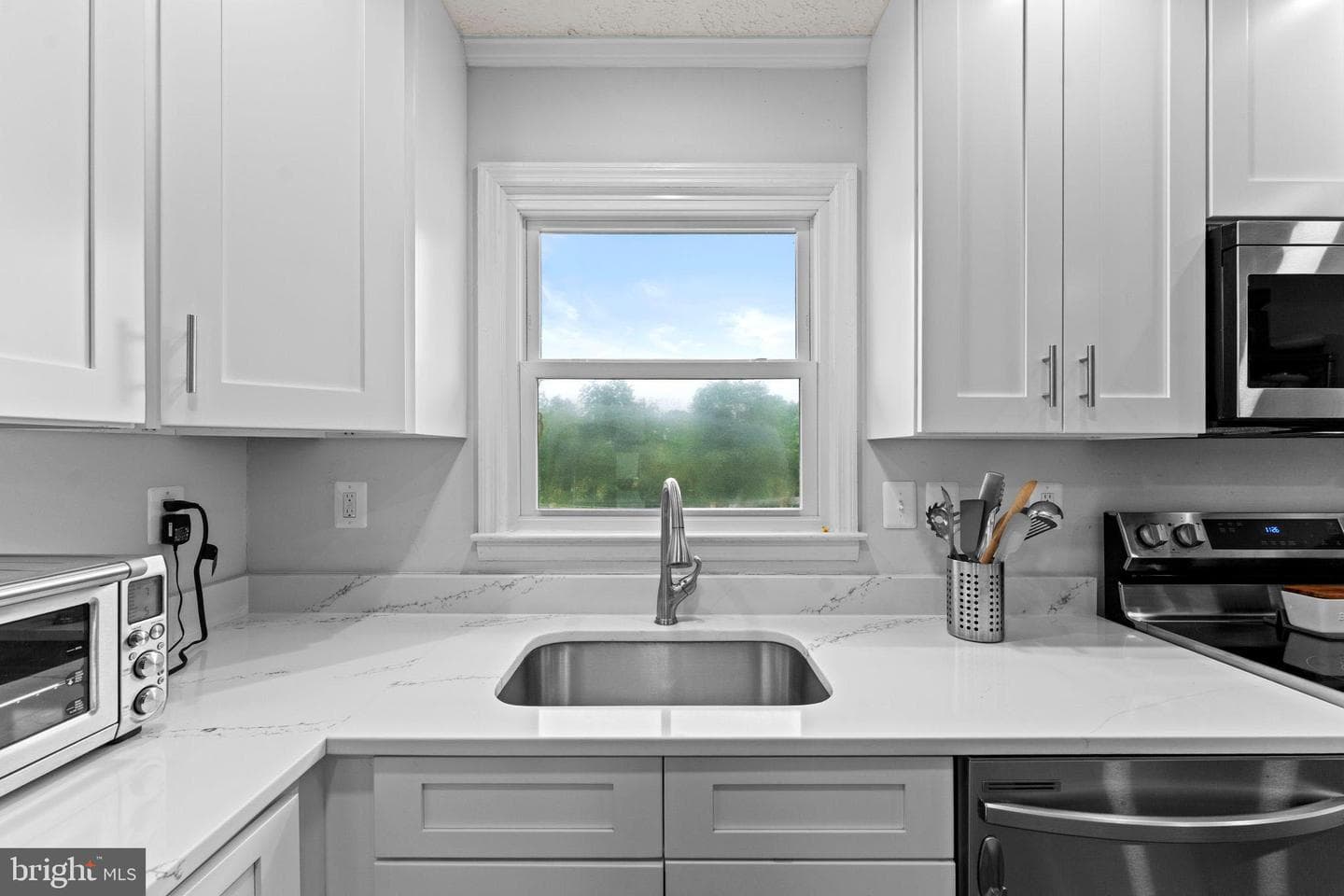 20103 Shelburne Glebe Road photo 15