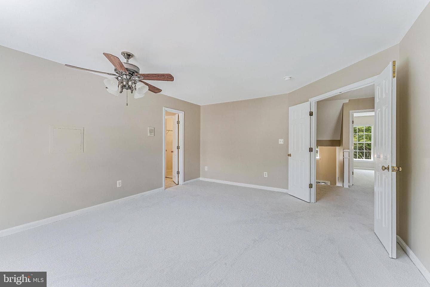 20410 Tilberg Street photo 43