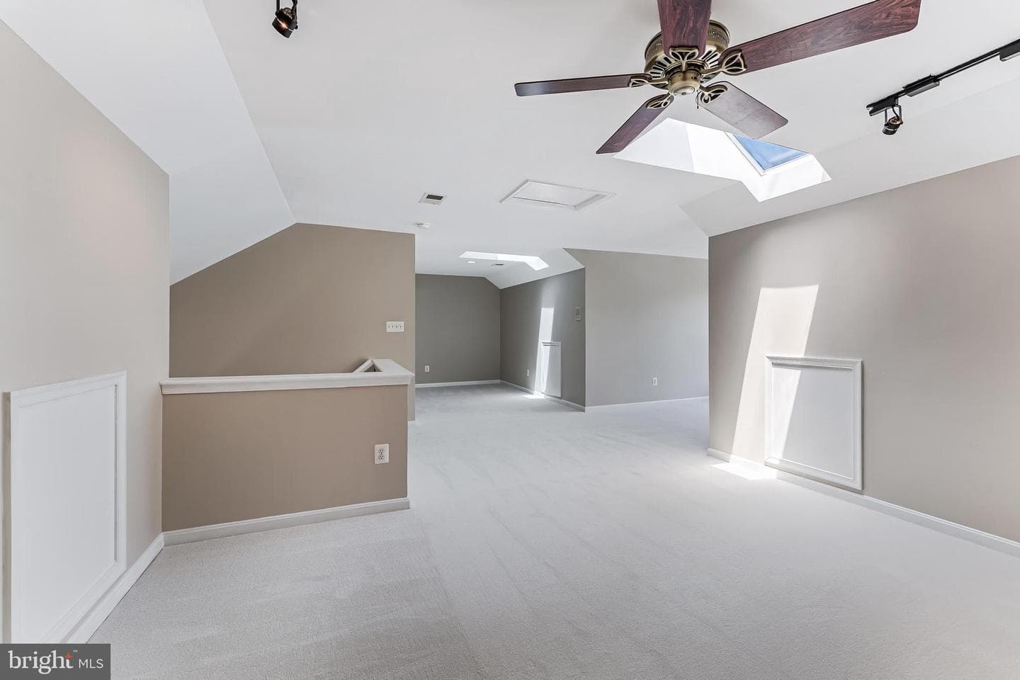 20410 Tilberg Street photo 50
