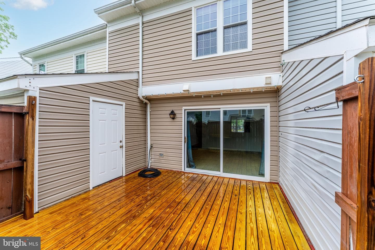 98 Saint Charles Square photo 15