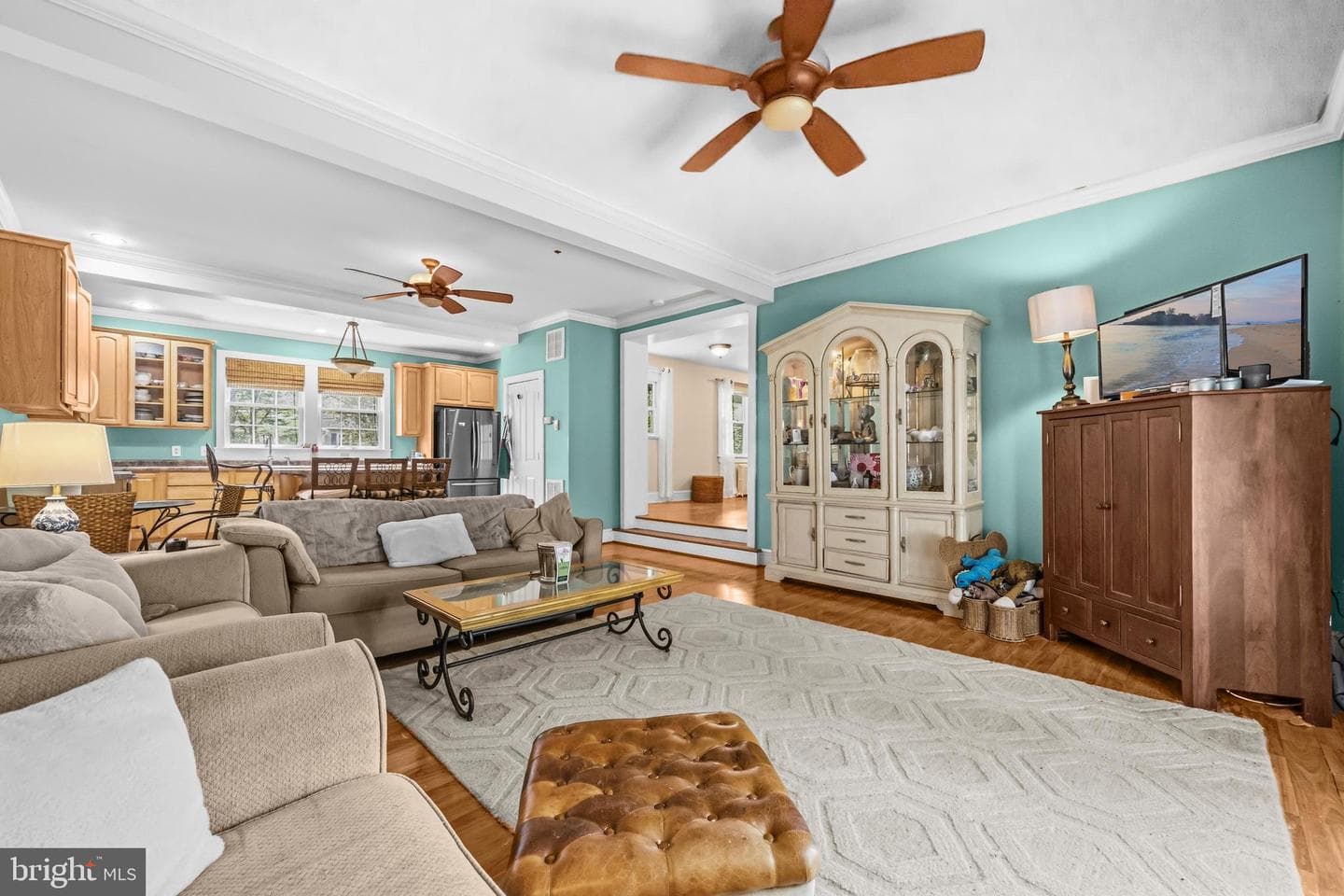 606 Edwards Ferry Road NE photo 5