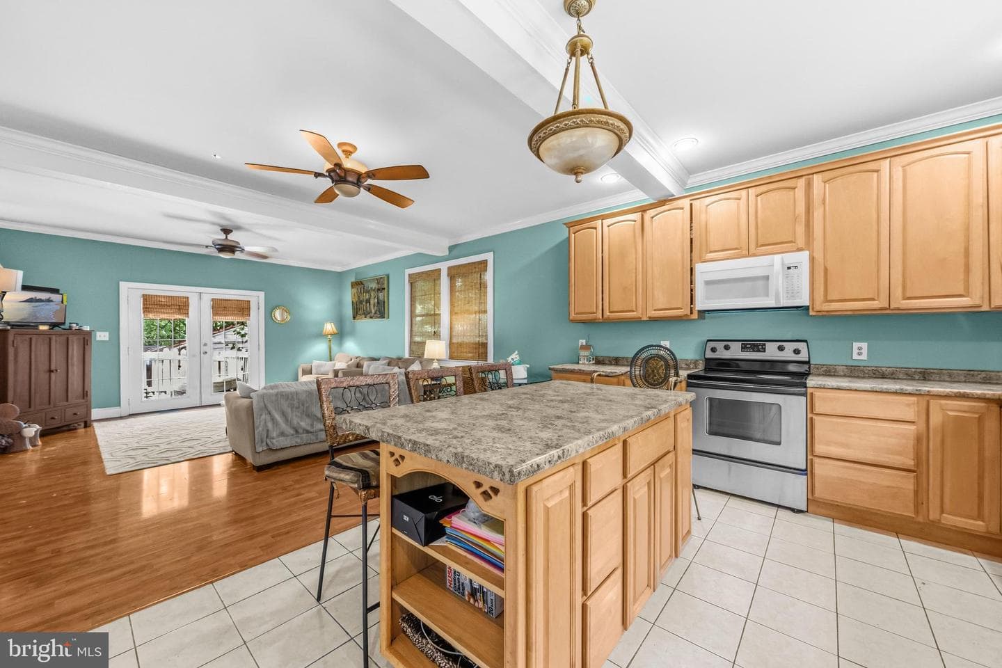 606 Edwards Ferry Road NE photo 8